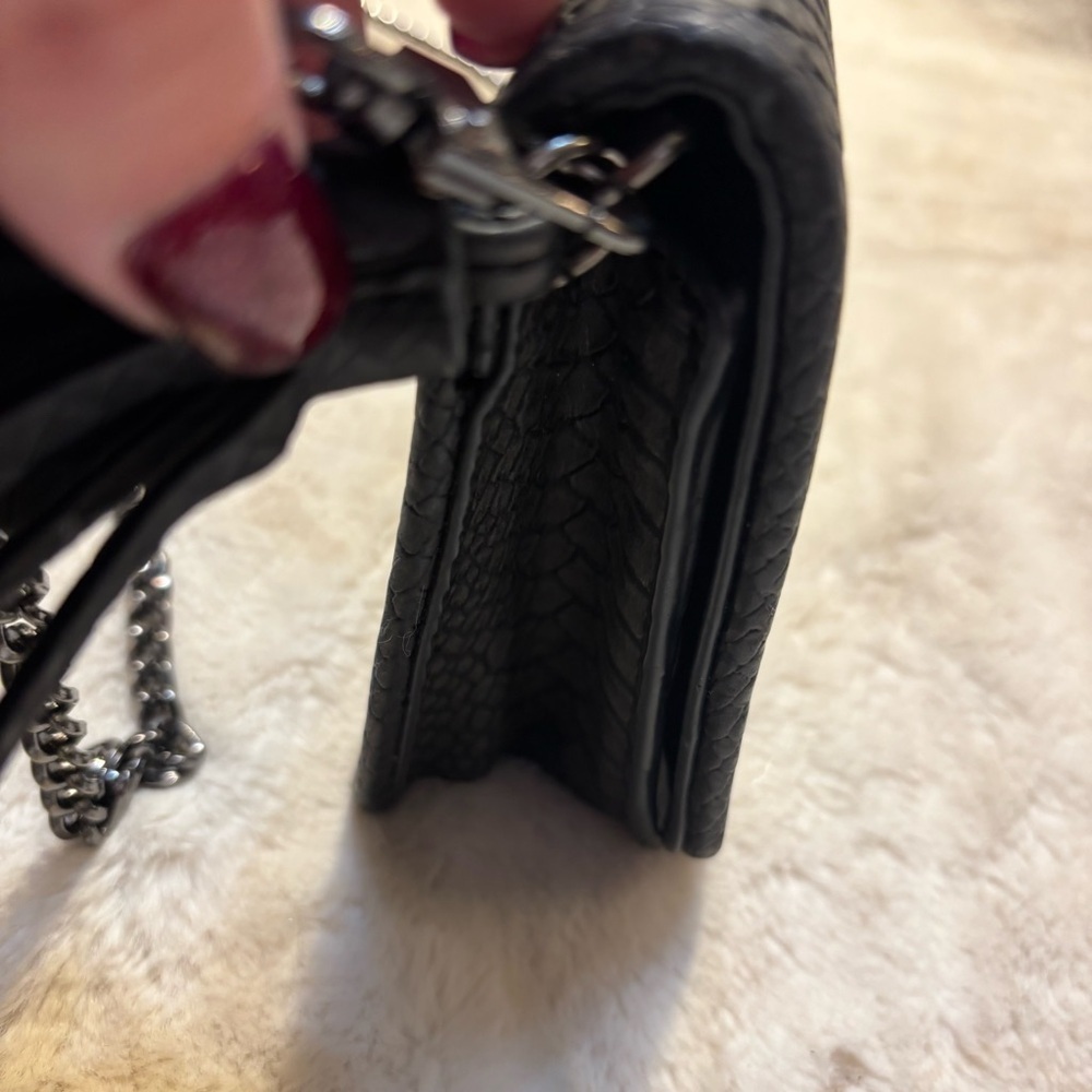 AKAIV Crossbody Bag Black Reptile Print Steel-tone Chain Strap Tassel Vegan - Picture 7 of 16
